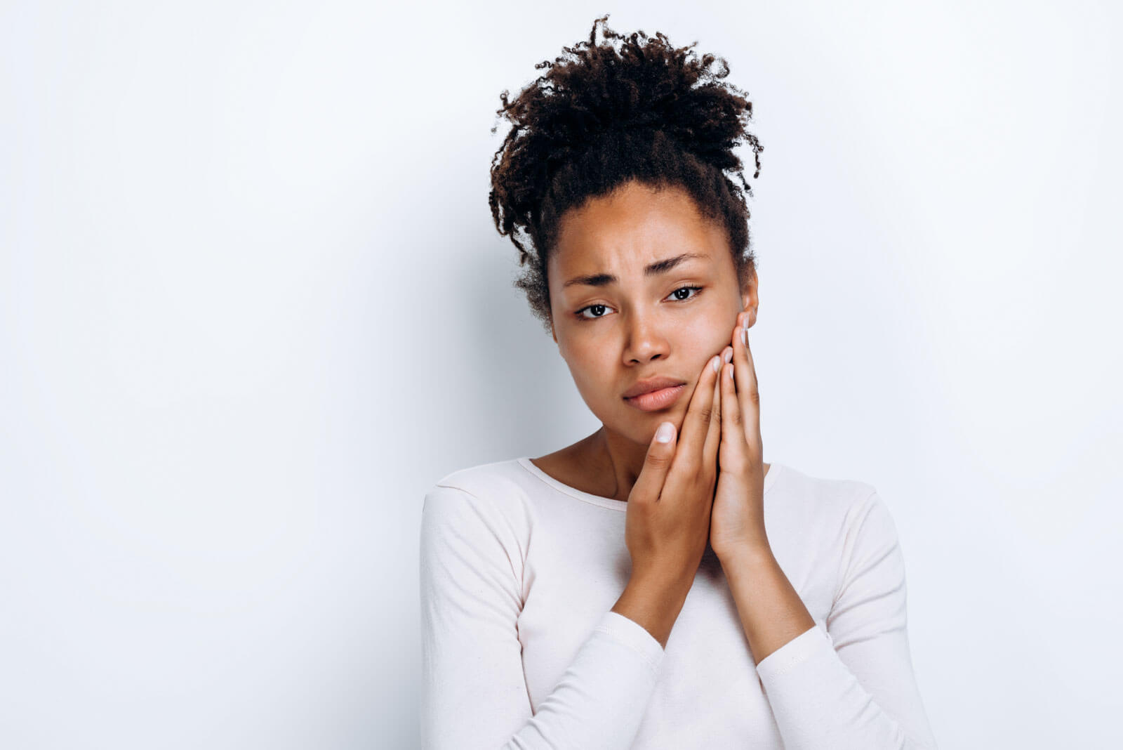 Understanding and Managing Sensitive Teeth